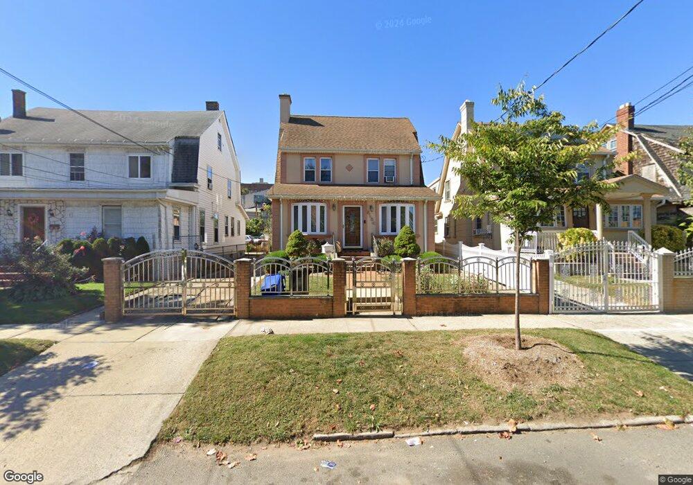 9124 193rd St, Hollis, NY 11423 - photo 1