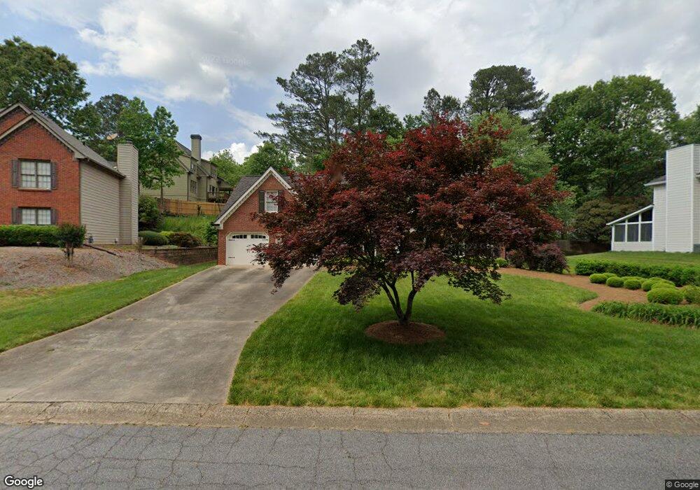 2553 Hollycreek Dr NE, Marietta, GA 30062 - photo 1