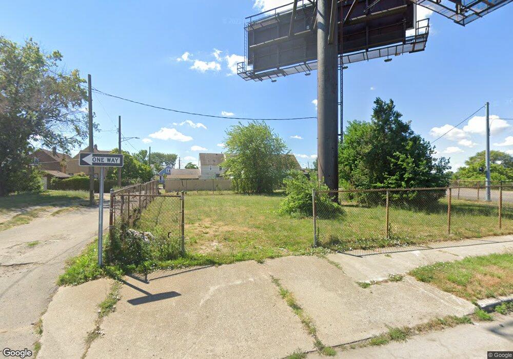 10030 Dequindre St, HamtraMcK, MI 48212 - photo 1
