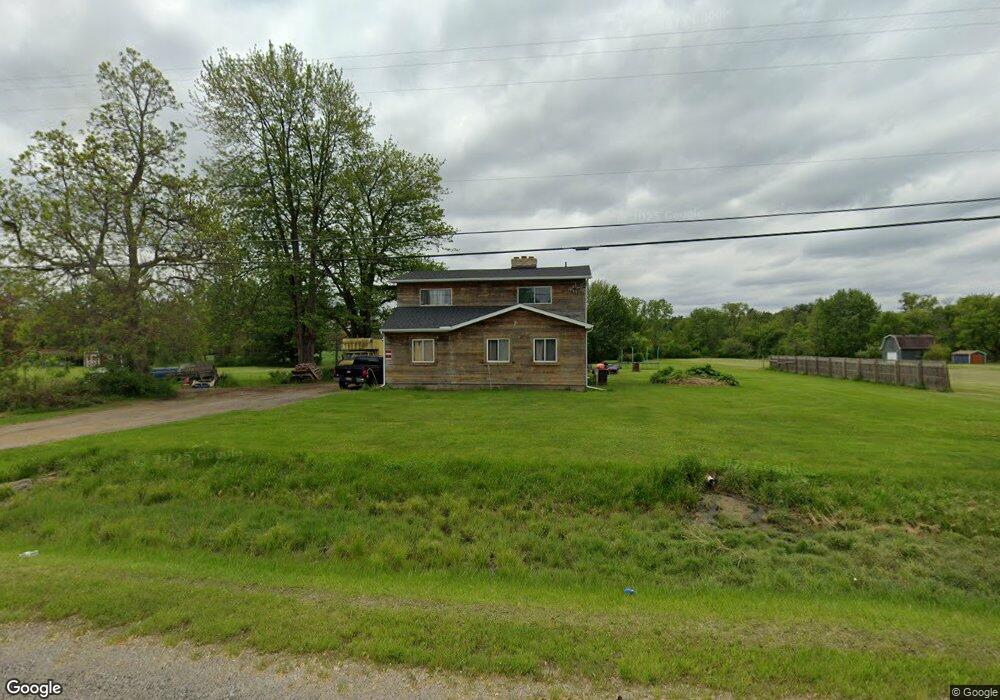 5207 W Coldwater Rd, Flint, MI 48504 - photo 1