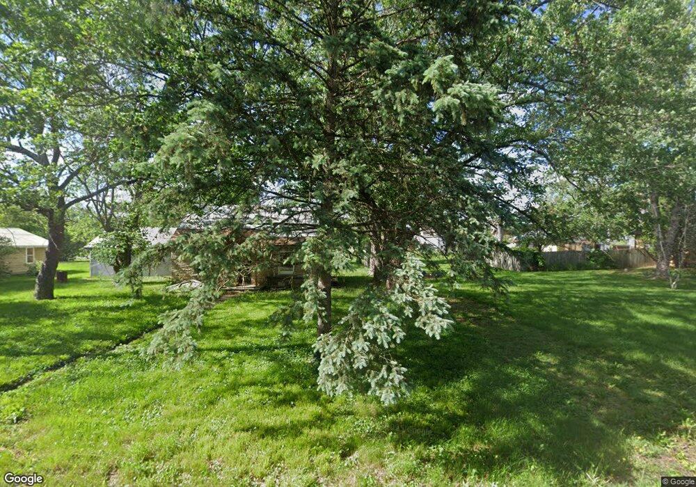 1605 E Stoebe St, Marion, IN 46953 - photo 1