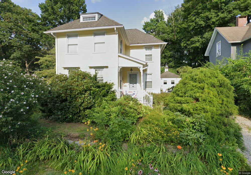 131 Platt Ave, Norwich, CT 06360 - photo 1