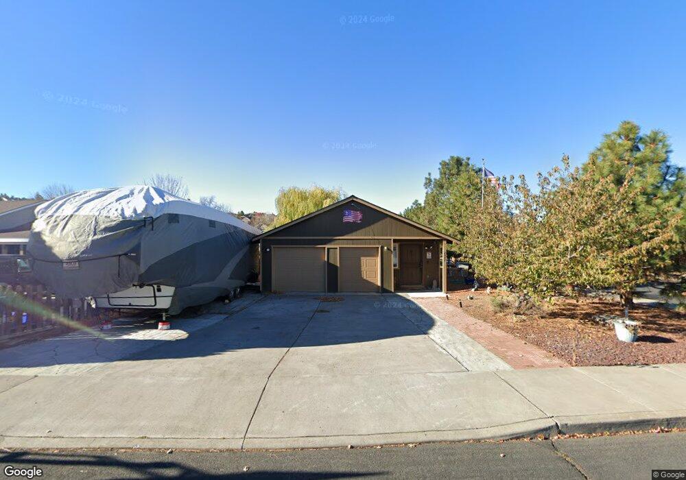 2047 SW 34th St, Redmond, OR 97756 - photo 1