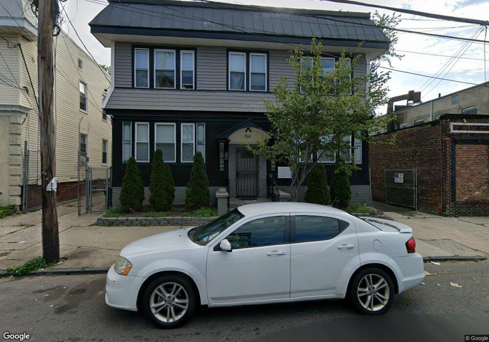 754-756 S 11th St unit 4, Newark, NJ 07103 - photo 1