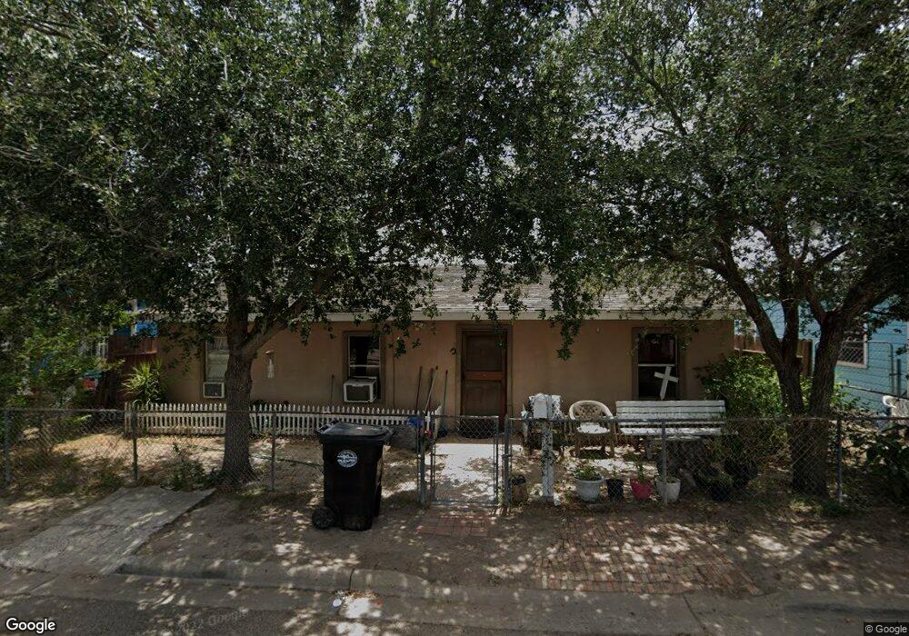 209 N Cedro St, Weslaco, TX 78596 - photo 1