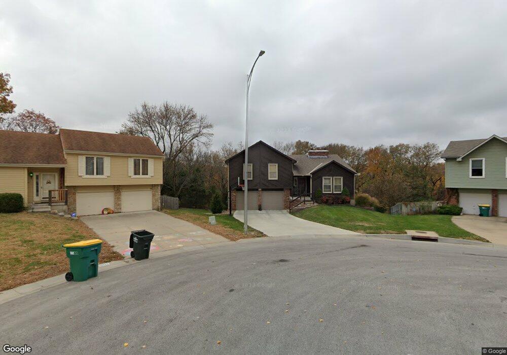 5072 Monrovia St, Shawnee, KS 66216 - photo 1