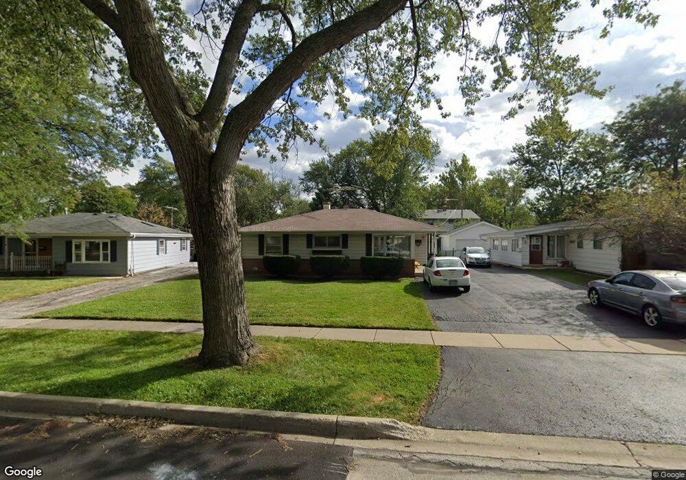 2005 Martin Ln, Rolling Meadows, IL 60008 - photo 1