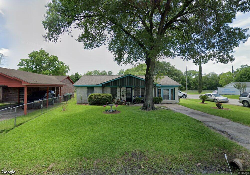 7502 Miley St, Houston, TX 77028 - photo 1