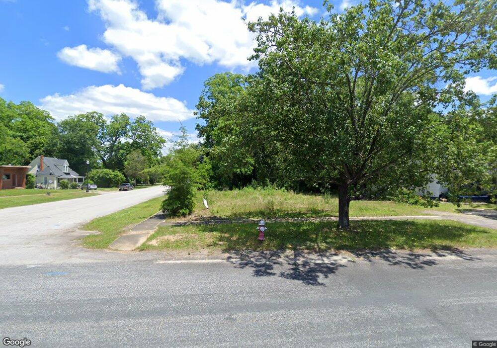 918 Campbell St, Camden, SC 29020 - photo 1