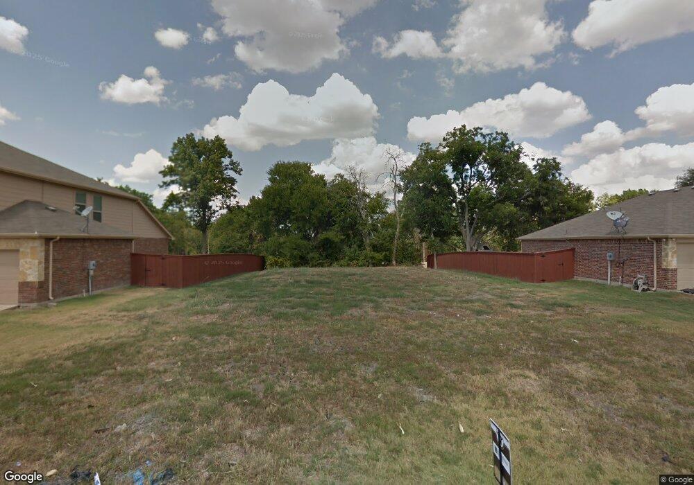 737 Fannin Dr, Lavon, TX 75166 - photo 1