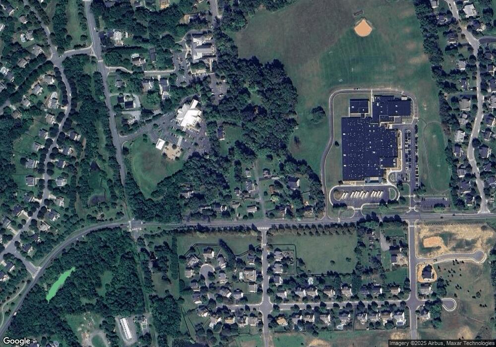 821 S 15th St, Purcellville, VA 20132 - photo 1