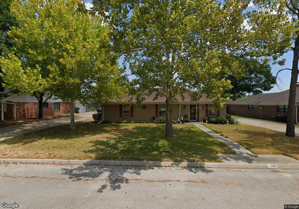 1108 Aspen Rd, Gainesville, TX 76240 - photo 1