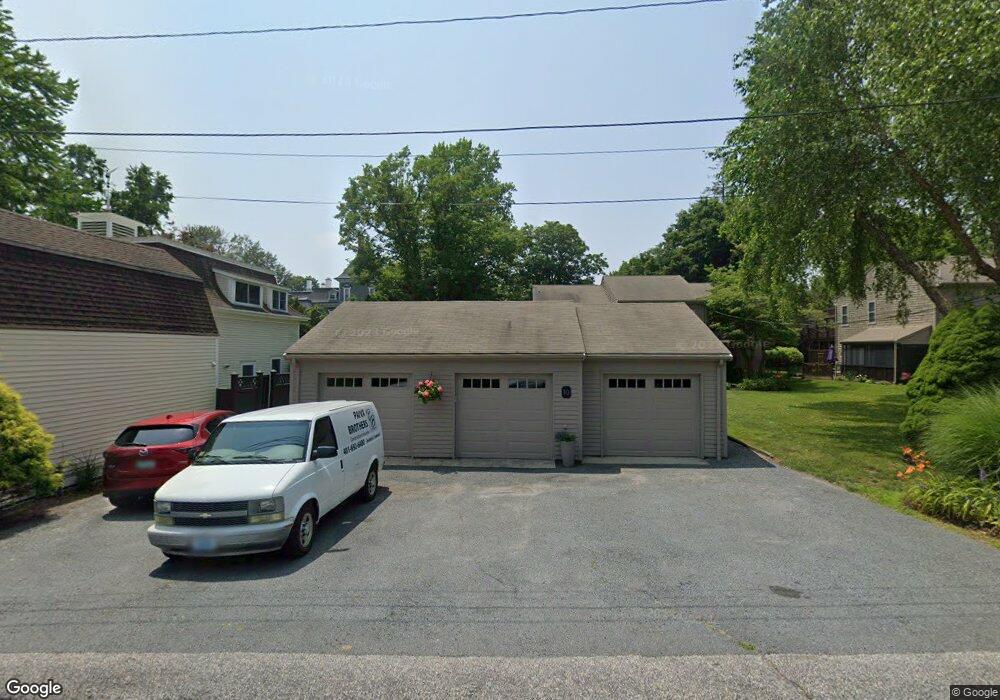 10 Howe St unit ONE, Bristol, RI 02809 - photo 1