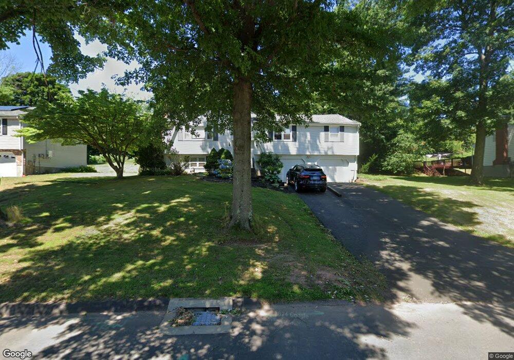 153 Brewster Rd, Windsor, CT 06095 - photo 1