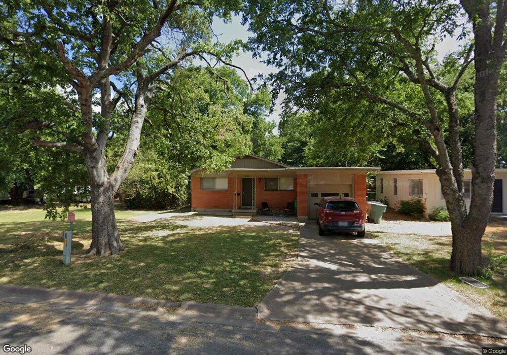222 W Dexter St, Sherman, TX 75092 - photo 1