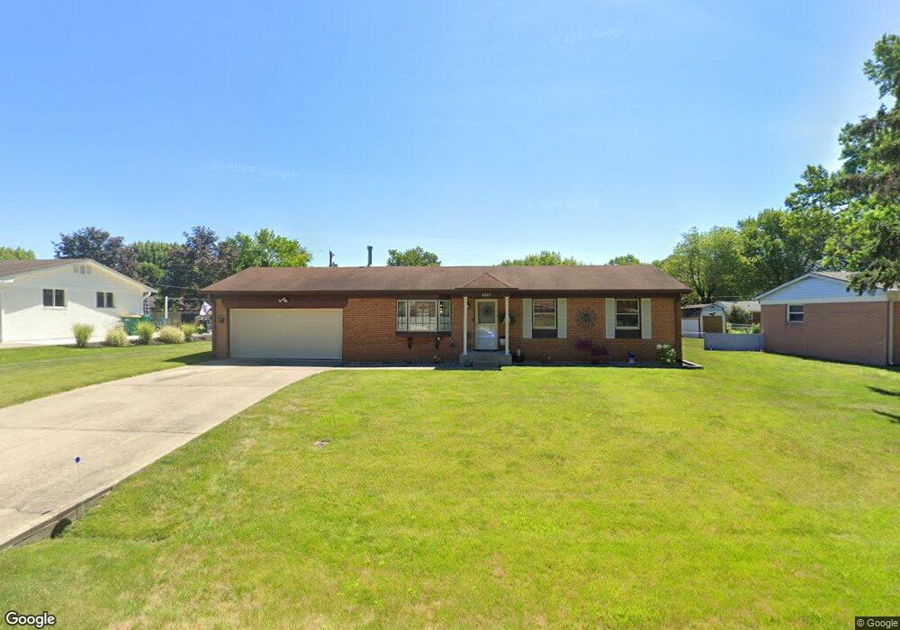 1237 Almond Dr, Plainfield, IN 46168 - photo 1