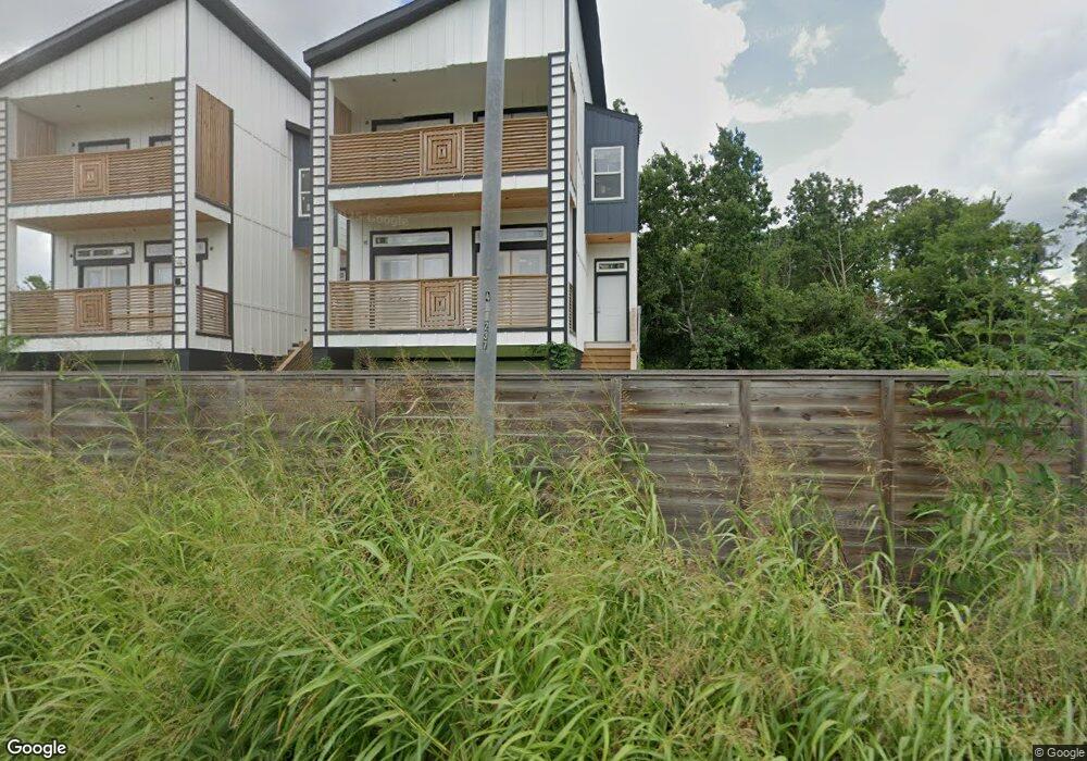 4534 Pinemont Dr unit A, Houston, TX 77018 - photo 1