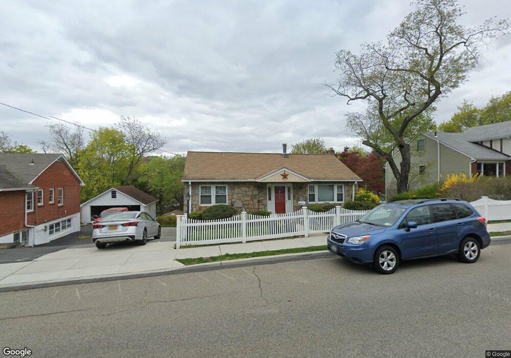 79 Maple St, Croton On Hudson, NY 10520 - photo 1