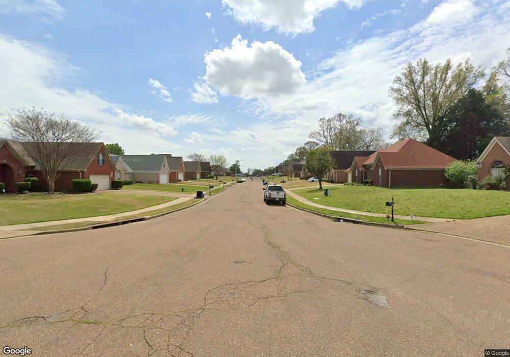 7905 Meadow Ridge Ln, Olive Branch, MS 38654 - photo 1