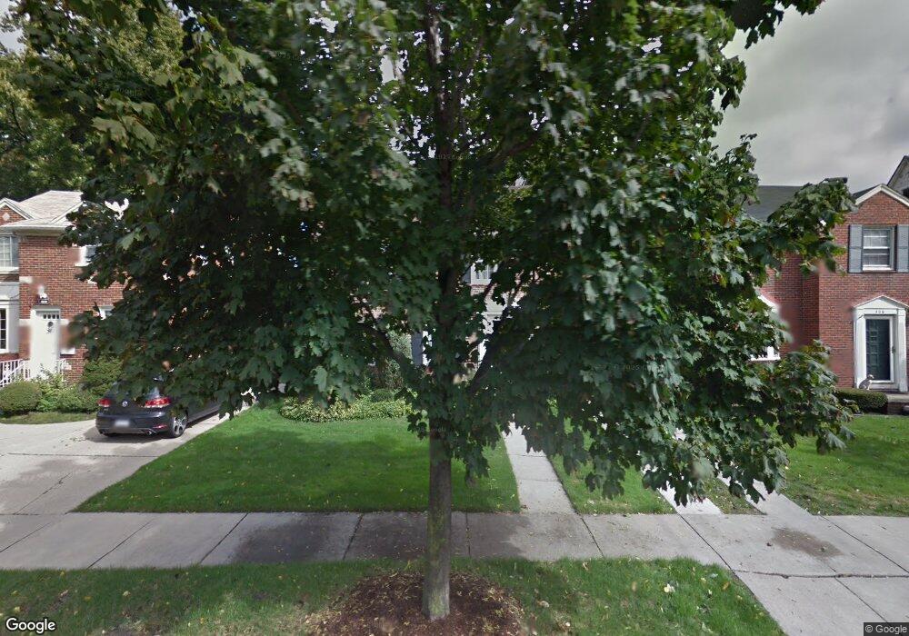 408 Manor St, Grosse Pointe Farms, MI 48236 - photo 1