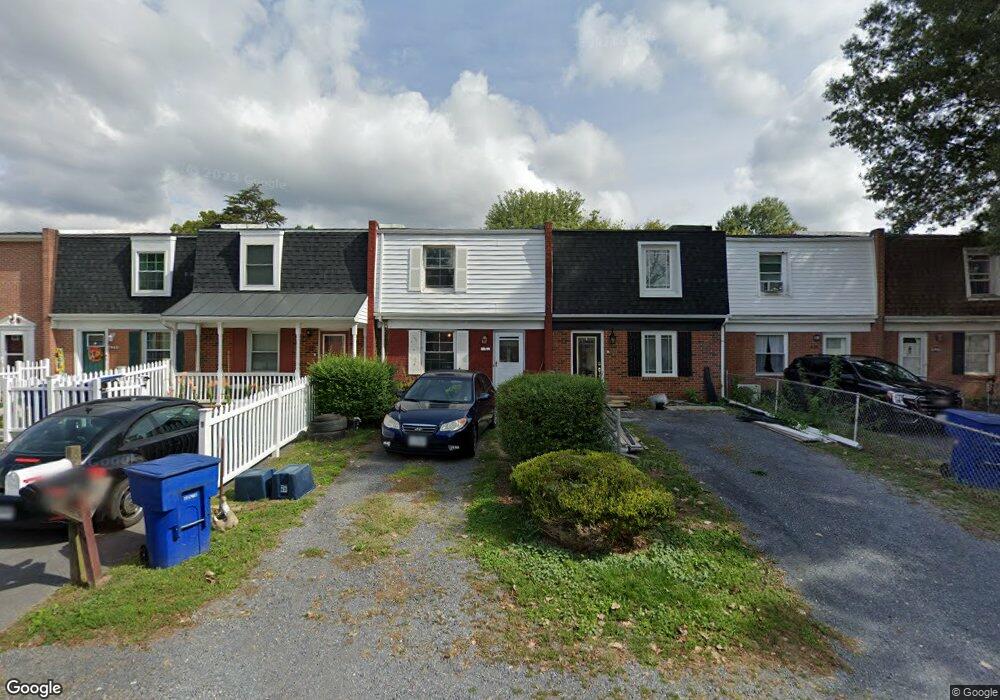 635 W 11th St, Front Royal, VA 22630 - photo 1