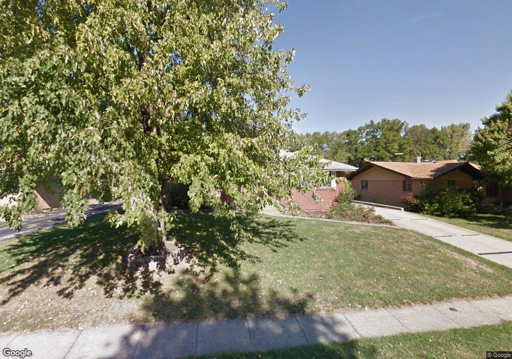 722 Grovewood Dr, Beech Grove, IN 46107 - photo 1