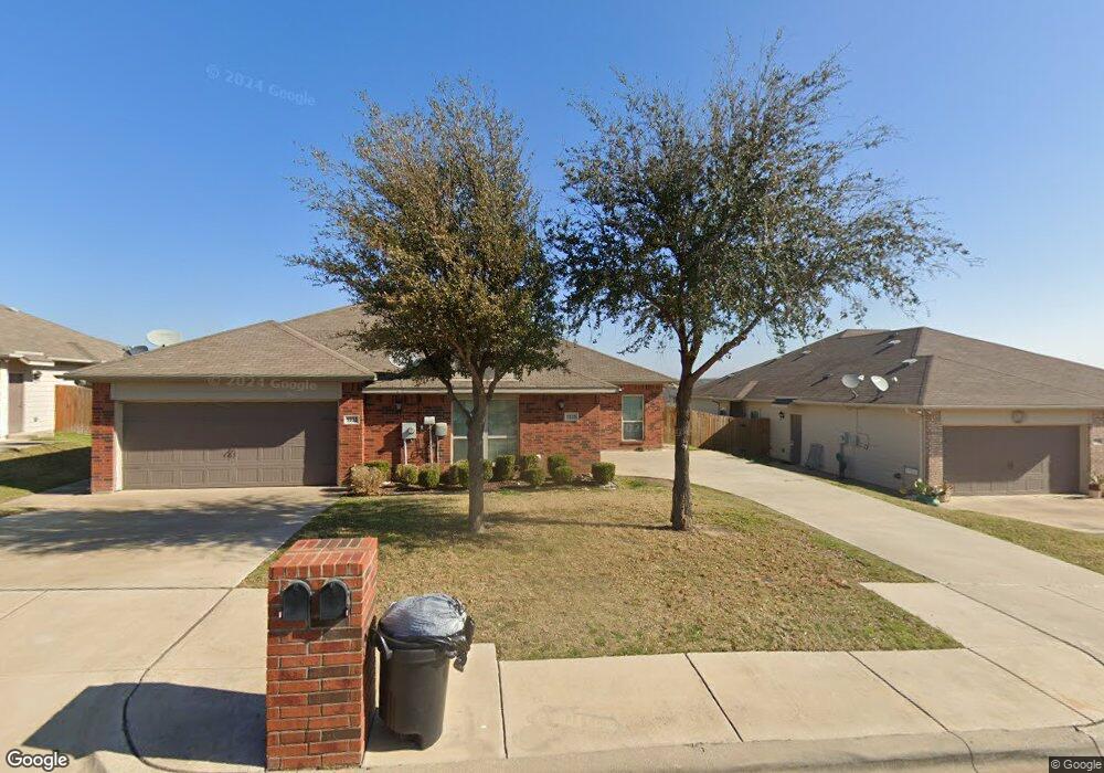 1030 Newcastle Dr, Weatherford, TX 76086 - photo 1