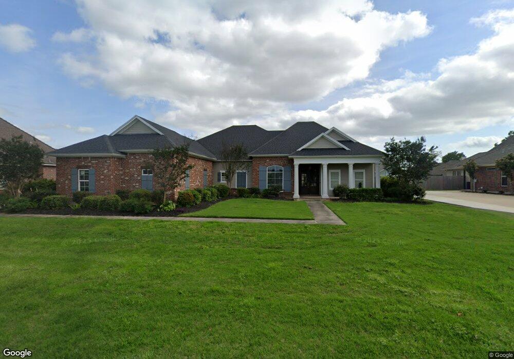 2325 Longue Vue Dr, Lake Charles, LA 70605 - photo 1