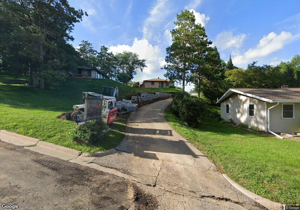 724 S 2nd St, La Crescent, MN 55947 - photo 1