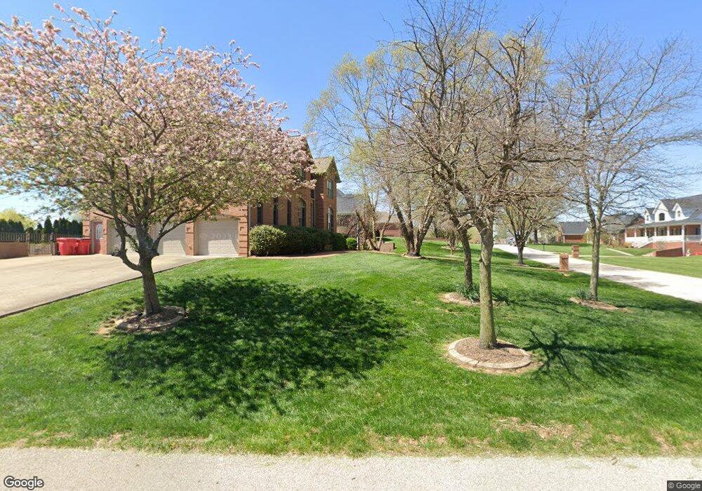 417 Farmbrook Cir, Frankfort, KY 40601 - photo 1
