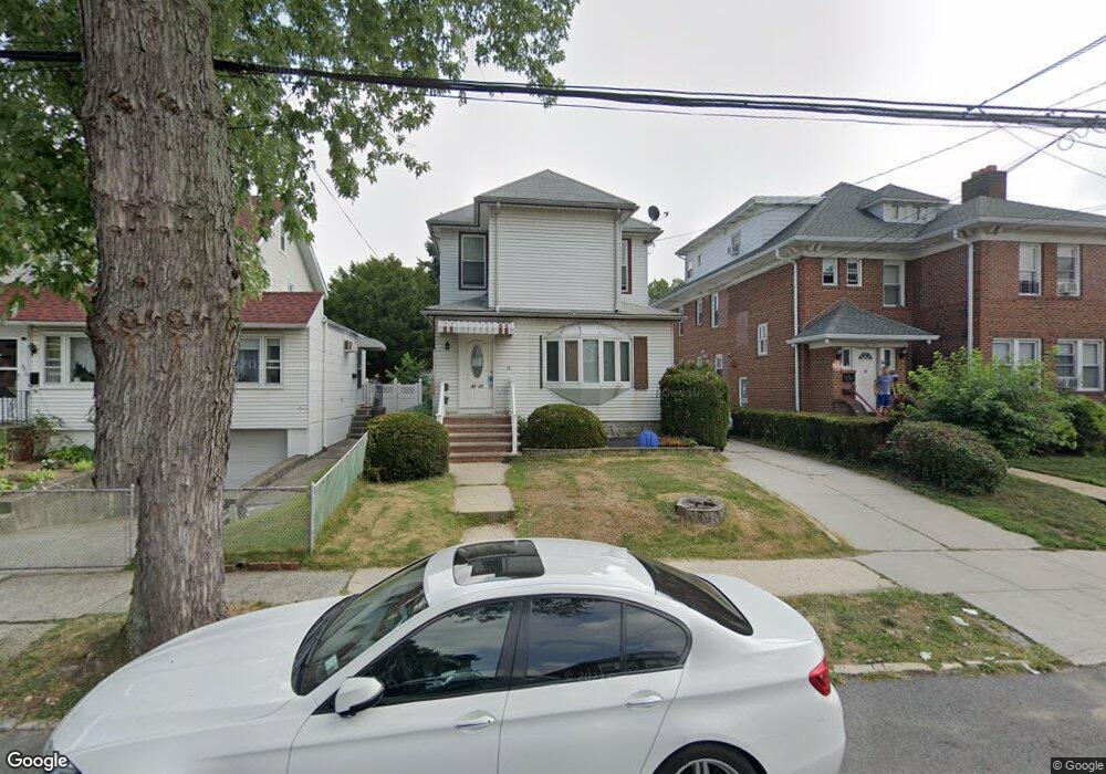 4225 158th St, Flushing, NY 11358 - photo 1