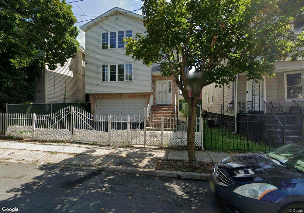 192 Wainwright St, Newark, NJ 07112 - photo 1