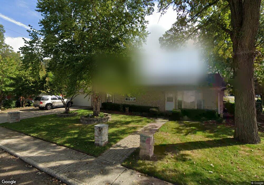 354 Delaware St, Carpentersville, IL 60110 - photo 1