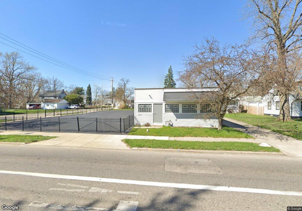 19807 Libby Rd, Maple Heights, OH 44137 - photo 1