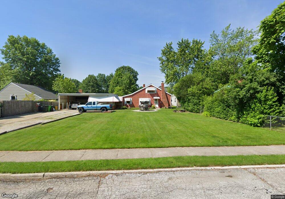 1810 E 296th St, Wickliffe, OH 44092 - photo 1