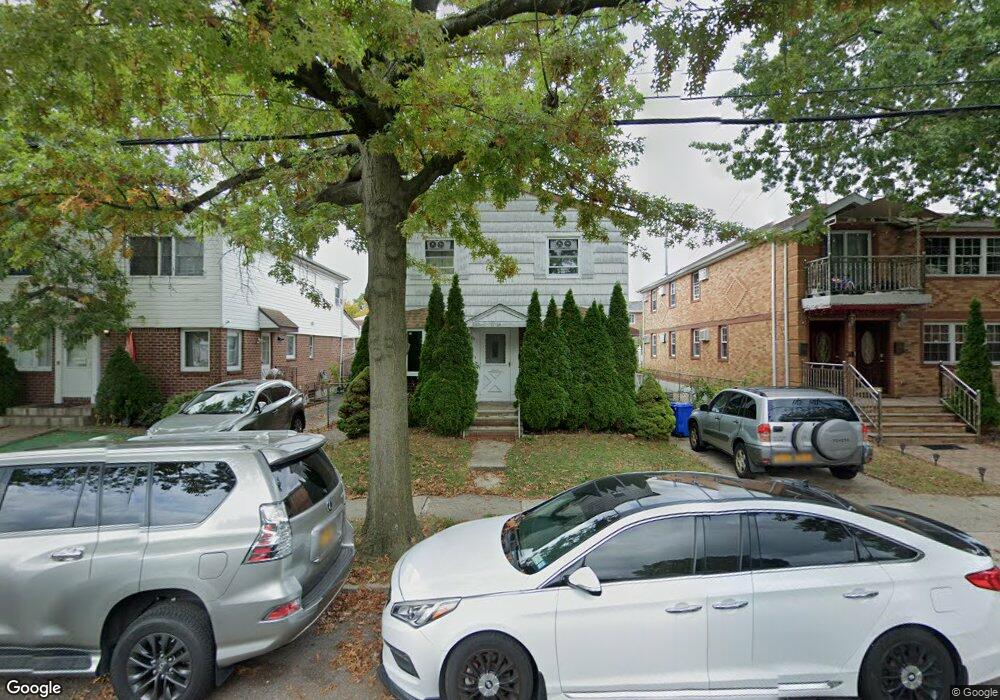 7714 Little Neck Pkwy, Glen Oaks, NY 11004 - photo 1