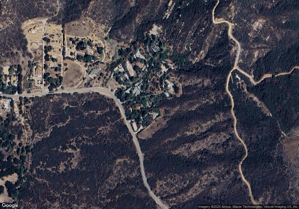 2010 Stunt Rd, Calabasas, CA 91302 - photo 1