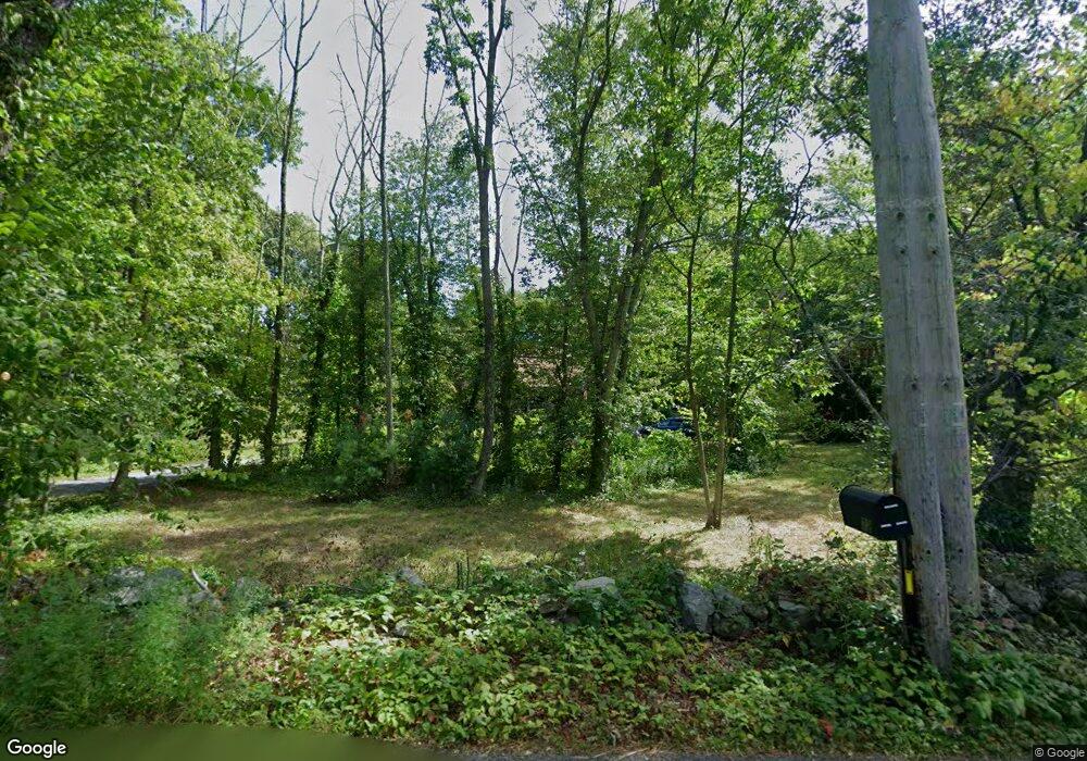 69 Walnut St, Plainville, MA 02762 - photo 1