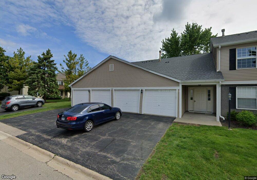 668 Thorntree Ct unit 24B21, Bartlett, IL 60103 - photo 1