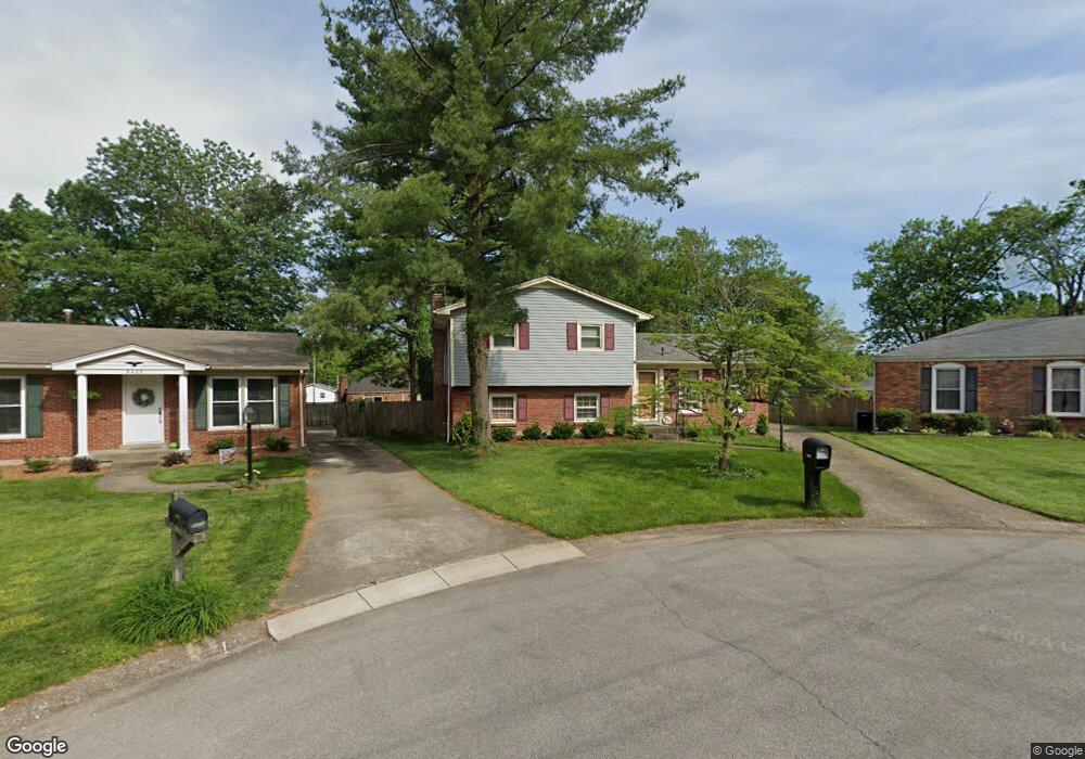5407 Cranwood Ln, Louisville, KY 40291 - photo 1