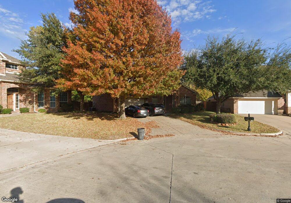 404 Ridgeview Ct, Hurst, TX 76053 - photo 1