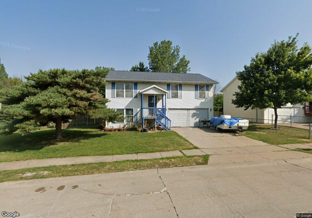6208 Appomattox Rd, Davenport, IA 52806 - photo 1