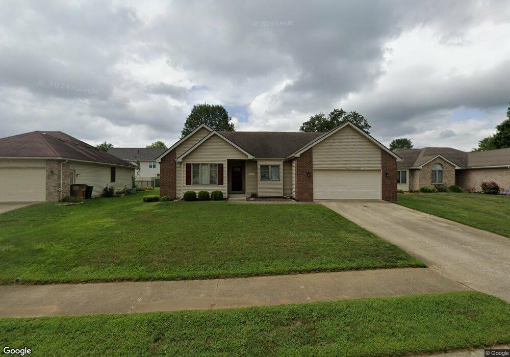 2094 Sherman Ct, Columbus, IN 47203 - photo 1
