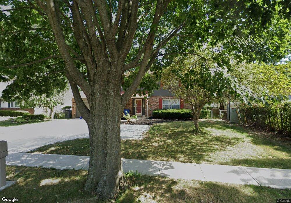 615 Mccutcheon Rd, Columbus, OH 43230 - photo 1