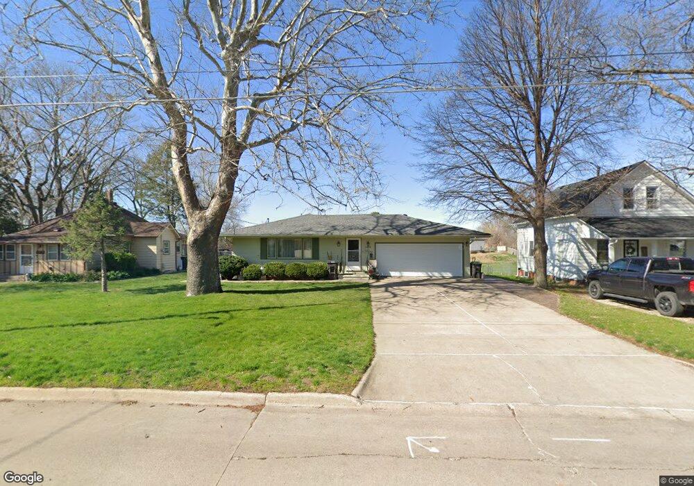 1013 Payton Ave, Des Moines, IA 50315 - photo 1