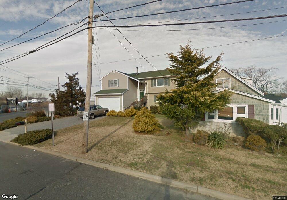 3589 Somerset Dr, Seaford, NY 11783 - photo 1