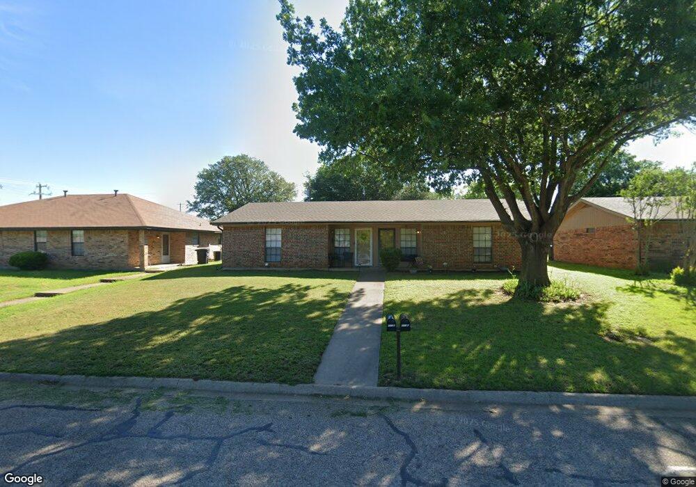 712 Mcanear St, Cleburne, TX 76033 - photo 1