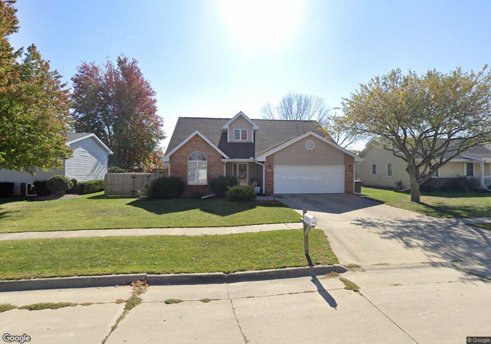 2319 N 7th Ave E, Newton, IA 50208 - photo 1