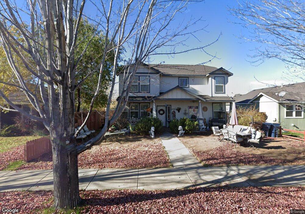 1233 NE 4th St, Redmond, OR 97756 - photo 1