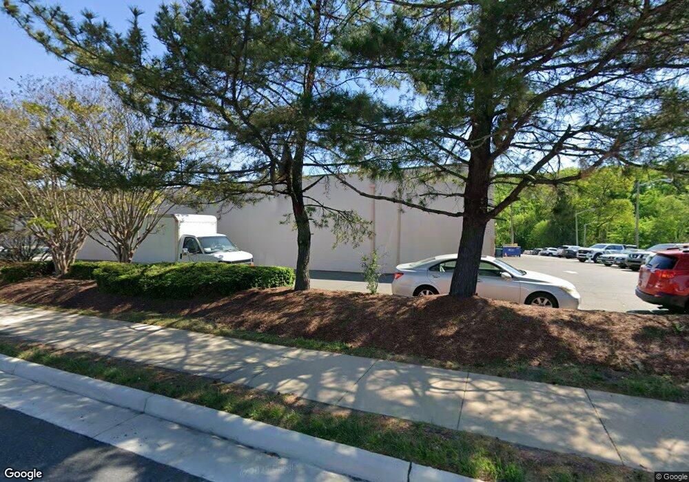 3825 Pickett Rd, Fairfax, VA 22031 - photo 1